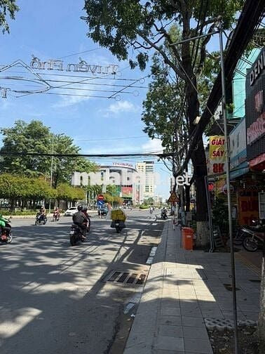 NHÀ NGUYÊN CĂN CHO THUÊ  DÀI HẠN  3 PHÒNG NGỦ