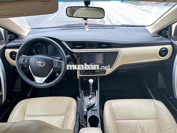 Toyota Corolla Altis 2019 1.8G Đen