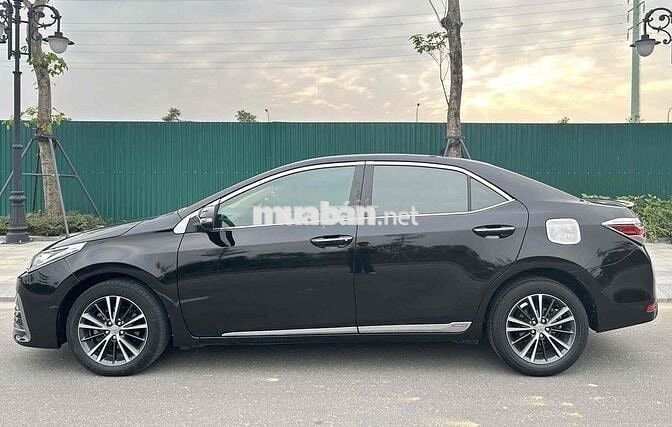 Toyota Corolla Altis 2019 1.8G Đen