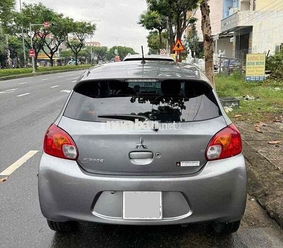 Mitsubishi Mirage Xám 5 chỗ Số tự động