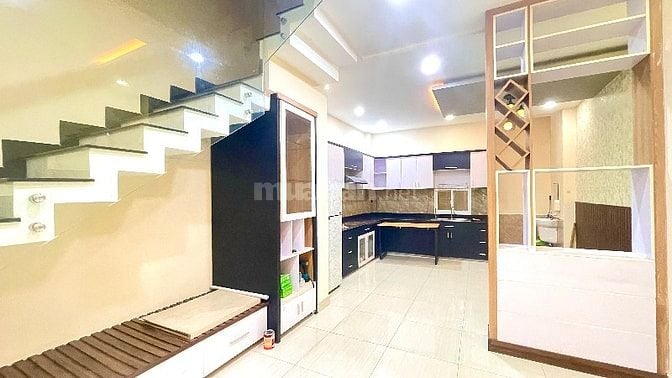 Nhà Riêng 4 Tầng BTCT 69/11/16 Nguyễn Đình Chính. Phú Nhuận