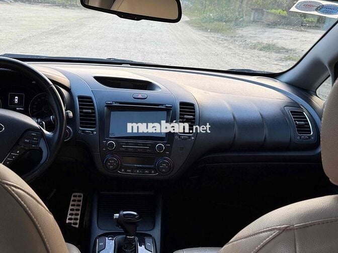 Kia Cerato 2018 1.6 AT - 98000 km