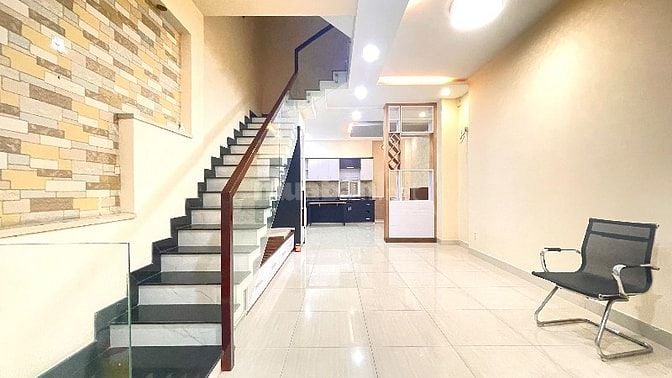 Nhà Riêng 4 Tầng BTCT 69/11/16 Nguyễn Đình Chính. Phú Nhuận