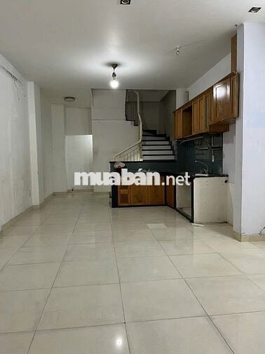 Nhà Nguyên Căn xe hơi xe hơi thông Điện Biên Phủ, Phường 3, Quận 3