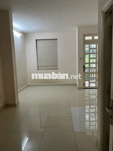 Nhà Nguyên Căn xe hơi xe hơi thông Điện Biên Phủ, Phường 3, Quận 3