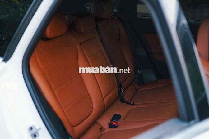 🔺𝐌𝐄𝐑𝐂𝐄𝐃𝐄𝐒-𝐁𝐄𝐍𝐙 GLC200 4MATIC SẢN XUẤT 2023 LƯỚT