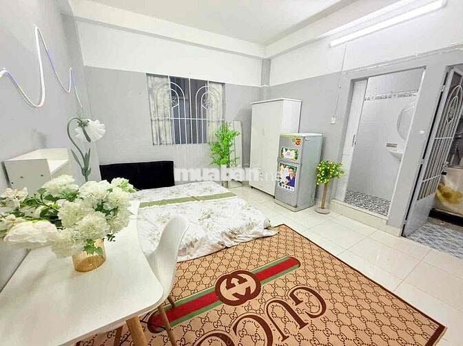 CĂN HỘ BAN CÔNG TRẦN HƯNG ĐẠO LẦU 1- CÓ CỬA SỔ