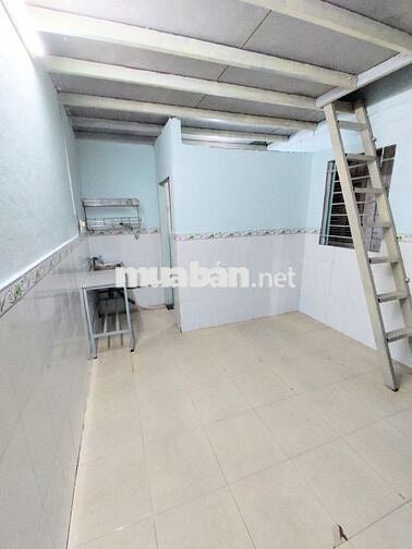 Phòng Trọ 24m2 Gác Suốt Sạch Sẽ Đối Diện Gigamall