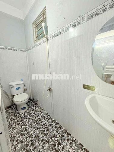 CĂN HỘ BAN CÔNG TRẦN HƯNG ĐẠO LẦU 1- CÓ CỬA SỔ