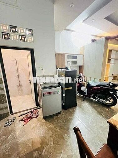 CHO THUÊ NHÀ MẶT TIỀN HẺM 52 HÙNG VƯƠNG CẦN THƠ