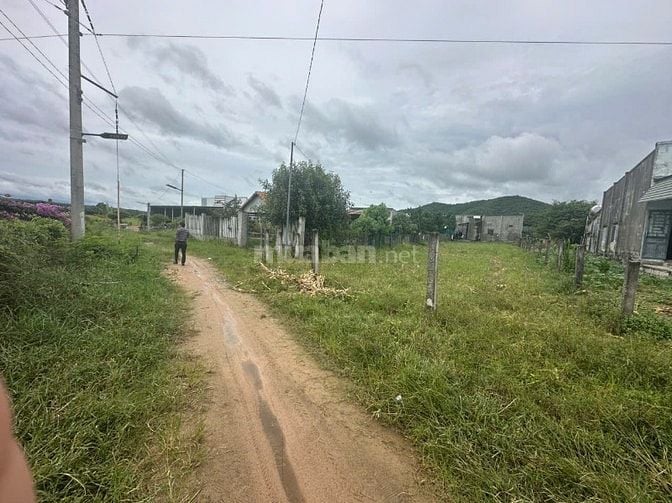 Bán Gấp Lô Đất Đẹp Ngang 10x50 Tại Tân Tiến LaGi Giá 1 Tỷ Siêu Rẻ