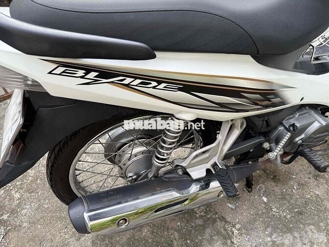 Cần bán xe Honda Blade 110cc đời 2016  biển TPHCM