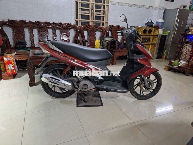 Suzuki Hayate 2011 Đỏ đen