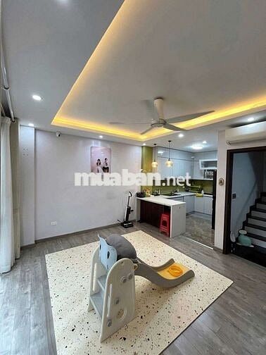 Bồ Đề - Nguyên Căn 40m2 - 5  Tầng - Gara