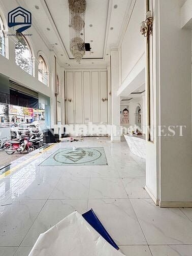 CHO THUÊ MẶT BẰNG NGANG 12M, MẶT TIỀN TRẦN HƯNG ĐẠO, TRUNG TÂM CẦN THƠ