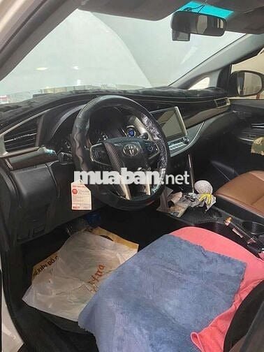 INNOVA V 2017 MÀU TRẮNG