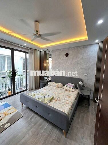 Bồ Đề - Nguyên Căn 40m2 - 5  Tầng - Gara