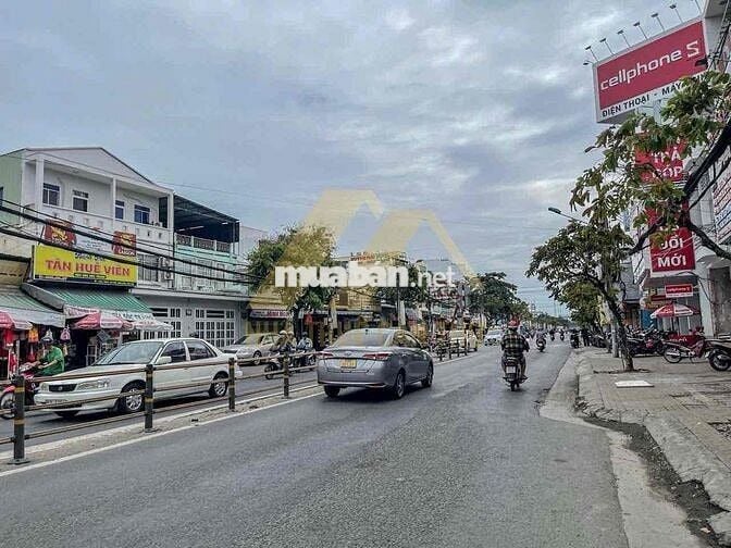 CHO THUÊ NHA TRỆT LẦU MẶT TIỀN ĐOÀN THỊ ĐIỂM