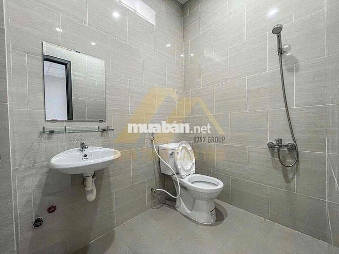 CHO THUÊ NHA TRỆT LẦU MẶT TIỀN ĐOÀN THỊ ĐIỂM