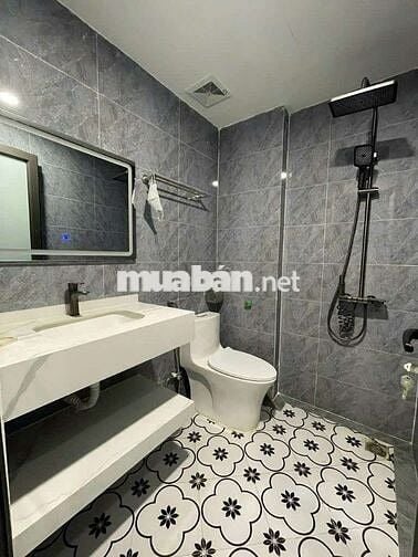 Nguyễn Lam - Nguyên Căn 5 Tầng - Ô tô - 10Tr