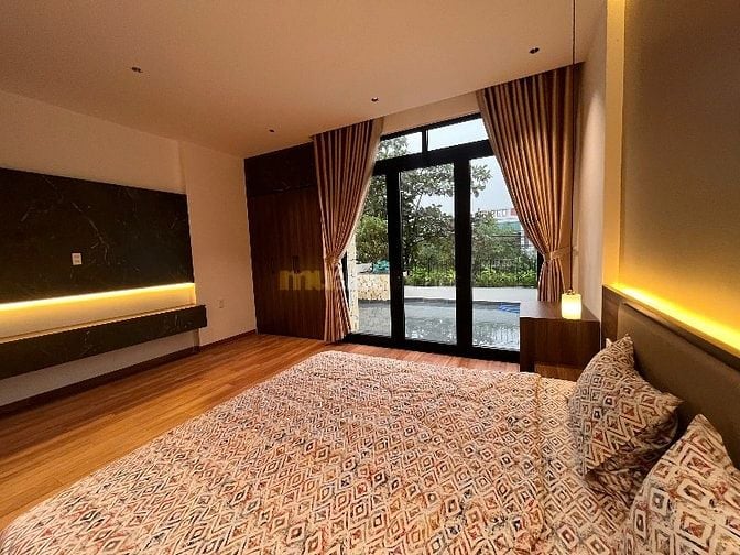 SIÊU ĐẸP NHÀ 3 TẦNG CỰC CHILL MẶT TIỀN THANH HOÁ,HOÀ XUÂN,CÓ GARA ÔTÔ 