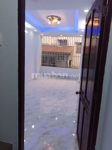 Bán nhà đẹp 465/8 Hoà Hảo, p5, Quận 10. 3 lầu đúc thiệt.