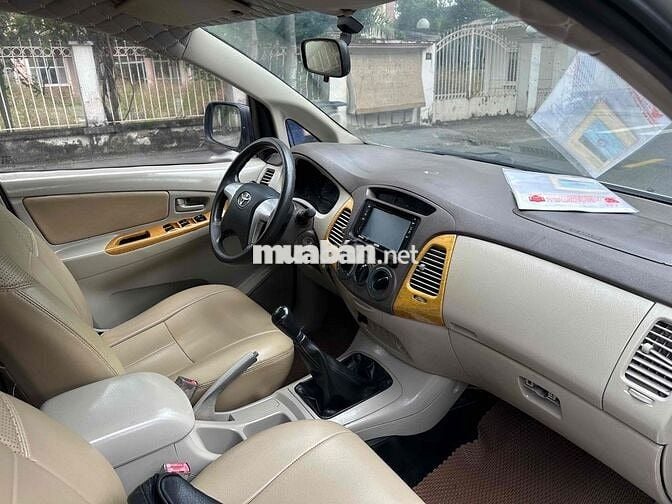 Toyota Innova 2007 J - 325511 km