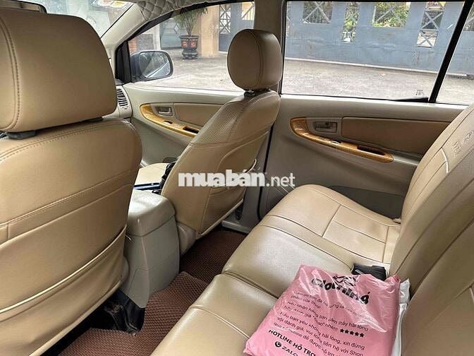 Toyota Innova 2007 J - 325511 km