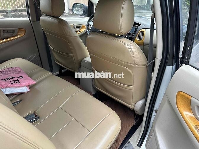 Toyota Innova 2007 J - 325511 km