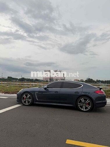 Porsche Cayenne 2010 Turbo - 65000 km