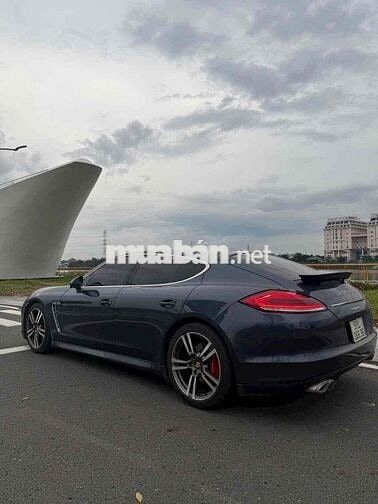 Porsche Cayenne 2010 Turbo - 65000 km