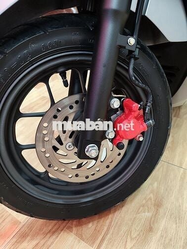 xe Lead 4val 2024 Bạc nhám 95%