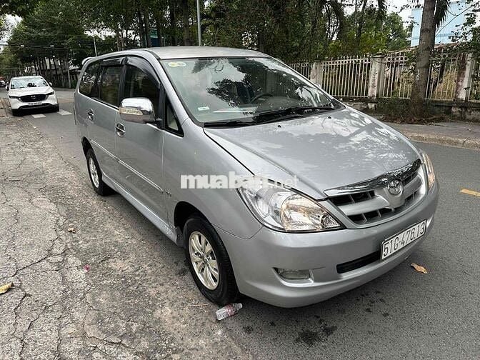 Toyota Innova 2007 J - 325511 km