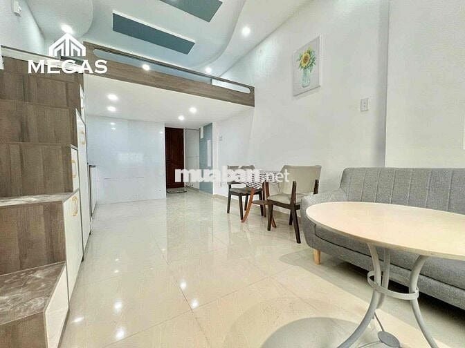 CHO THUÊ CĂN DUPLEX CỬA SỔ, SIÊU RỘNG 42m2 - Ngay CƯ XÁ ĐÔ THÀNH Q3