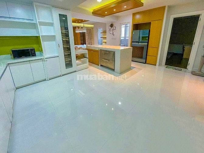 Bán Căn hộ tại Tropic Garden Thảo Điền view sông gồm 4 phòng ngủ 200m2