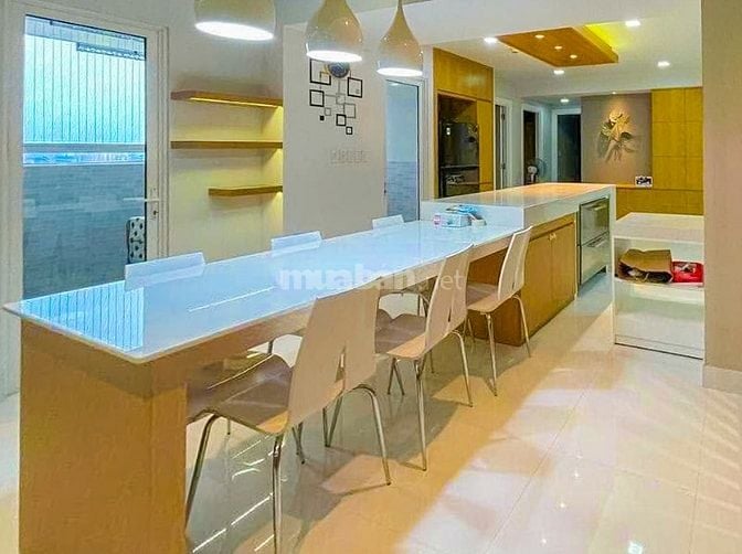 Bán Căn hộ tại Tropic Garden Thảo Điền view sông gồm 4 phòng ngủ 200m2