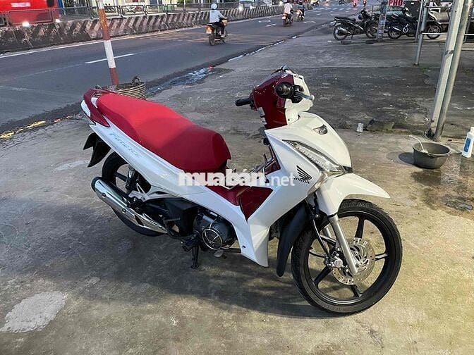 bán future led  mau trang