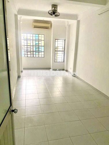 Nhà đẹp hẻm xe hơi 8m ngay trung tâm quận 3 khu vực tiện ít nổi tiếng