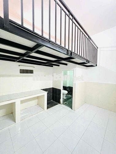 TRỐNG SẴN PHÒNG TRỌ GIÁ RẺ - PHÒNG RỘNG - GÁC CAO - GẦN BỐN XÃ - LVQ