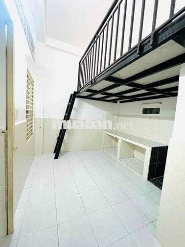 TRỐNG SẴN PHÒNG TRỌ GIÁ RẺ - PHÒNG RỘNG - GÁC CAO - GẦN BỐN XÃ - LVQ