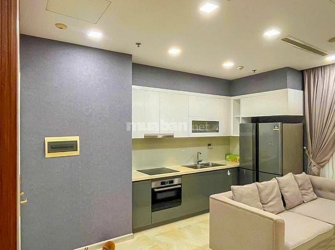 Căn hộ bán tại Vinhomes Golden River Quận 1 gồm 2 phòng ngủ 67m2