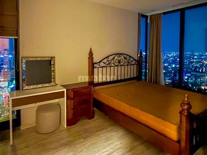 Căn hộ bán tại Vinhomes Golden River Quận 1 gồm 2 phòng ngủ 67m2