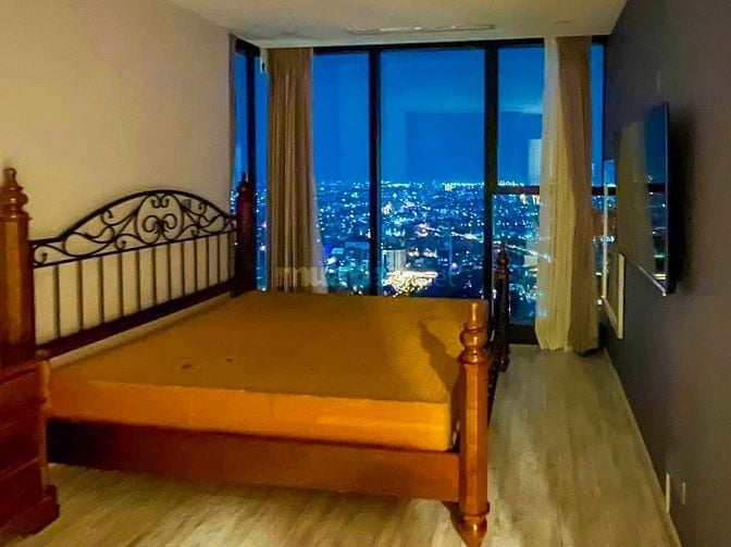 Căn hộ bán tại Vinhomes Golden River Quận 1 gồm 2 phòng ngủ 67m2