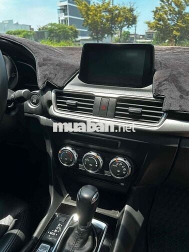 Mazda 3 2019 1.5L Premium - 50000 km