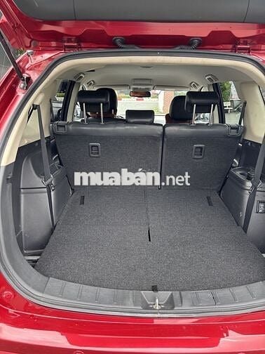 Mitsubishi Outlander Đỏ 7 chỗ