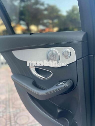 Mercedes Benz C Class 2016 C300 AMG - 110000 km