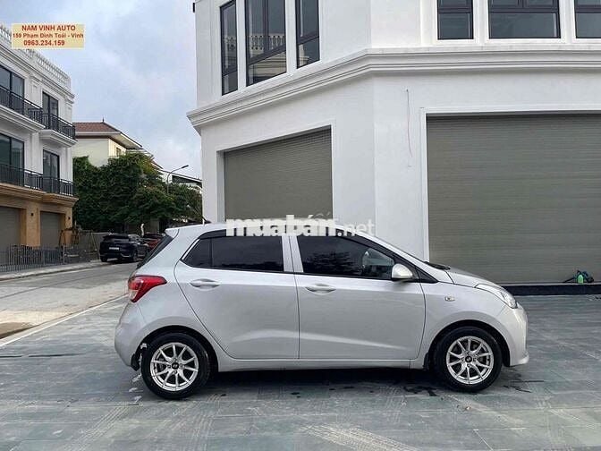 Hyundai Grand i10 2017 - chính chủ xe đẹp