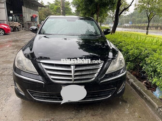 Hyundai Genesis Sedan 3.3L 2012