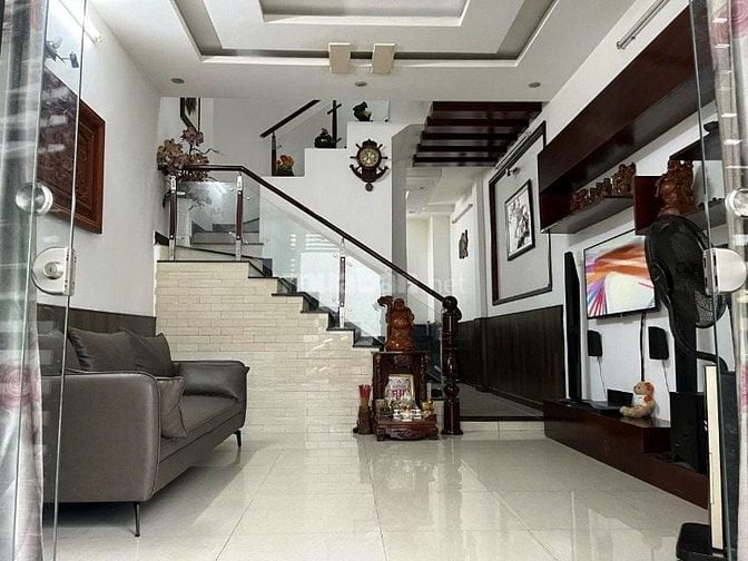 CHÍNH CHỦ 4TỶ2 ĐƯỜNG 4M NGAY ĐH CÔNG NGHIỆP VÀI BƯỚC RA MẶT TIỀN 42M