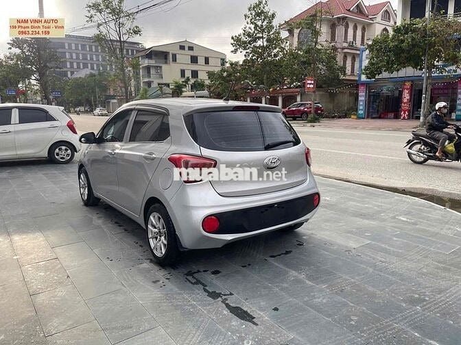 Hyundai Grand i10 2017 - chính chủ xe đẹp